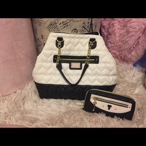 Betsey Johnson Bag/Tote with Wallet (Large)